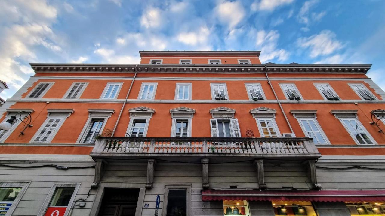 Roma 30 - Poema Leilighet Trieste Eksteriør bilde